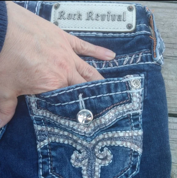 RELISTED BNWOT S 24 Rock Revival Jeans🔥 - Picture 13 of 16